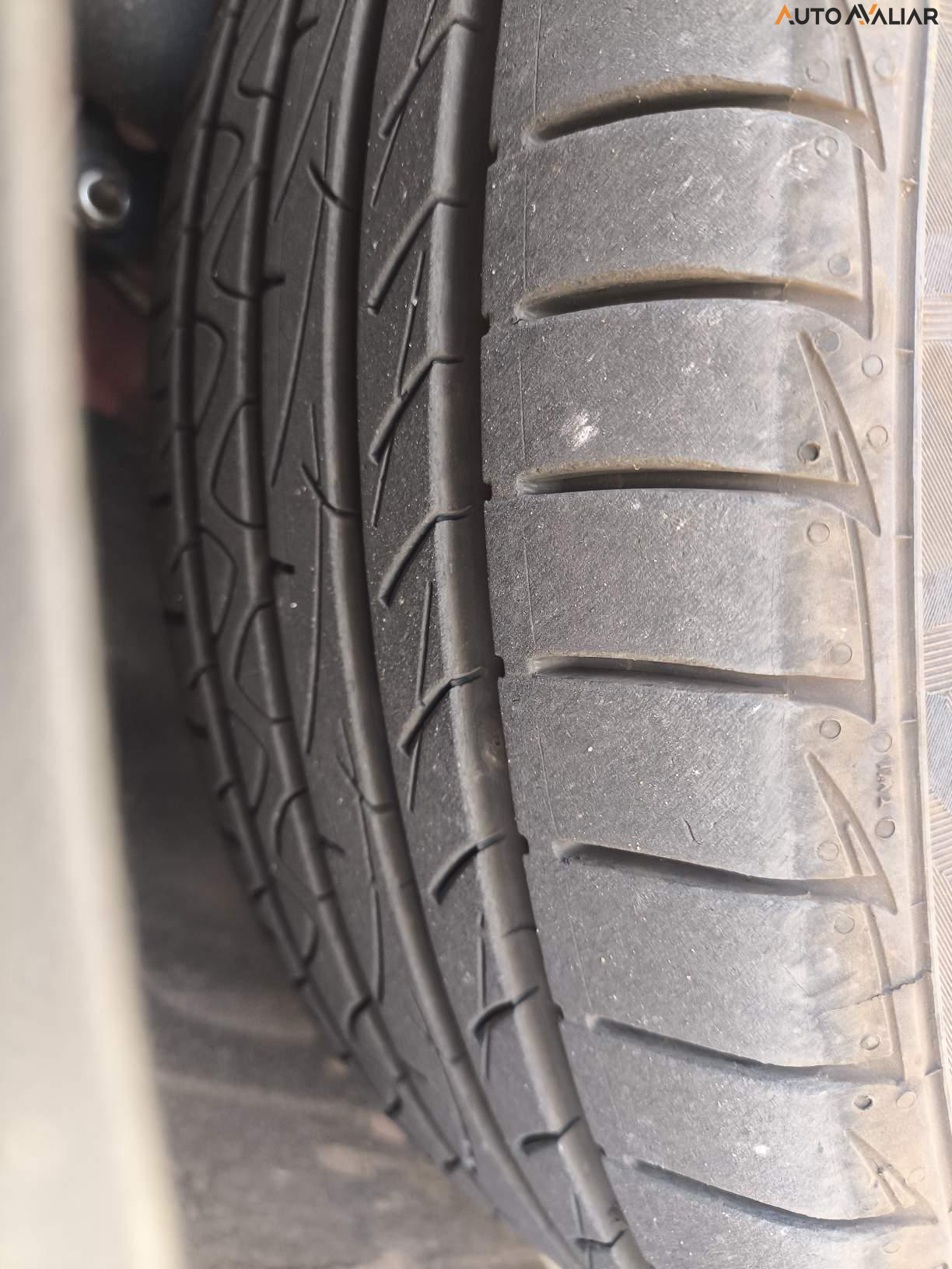 VOLKSWAGEN FOX 1.6 MSI TOTAL FLEX XTREME 4P MANUAL