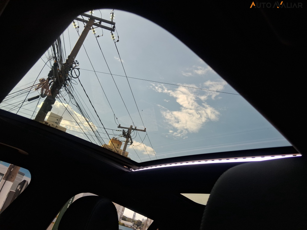 MERCEDES-BENZ GLC 250 2.0 CGI GASOLINA 4MATIC 9G-TRONIC