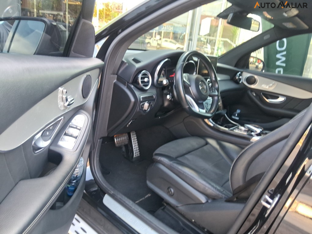 MERCEDES-BENZ GLC 250 2.0 CGI GASOLINA 4MATIC 9G-TRONIC