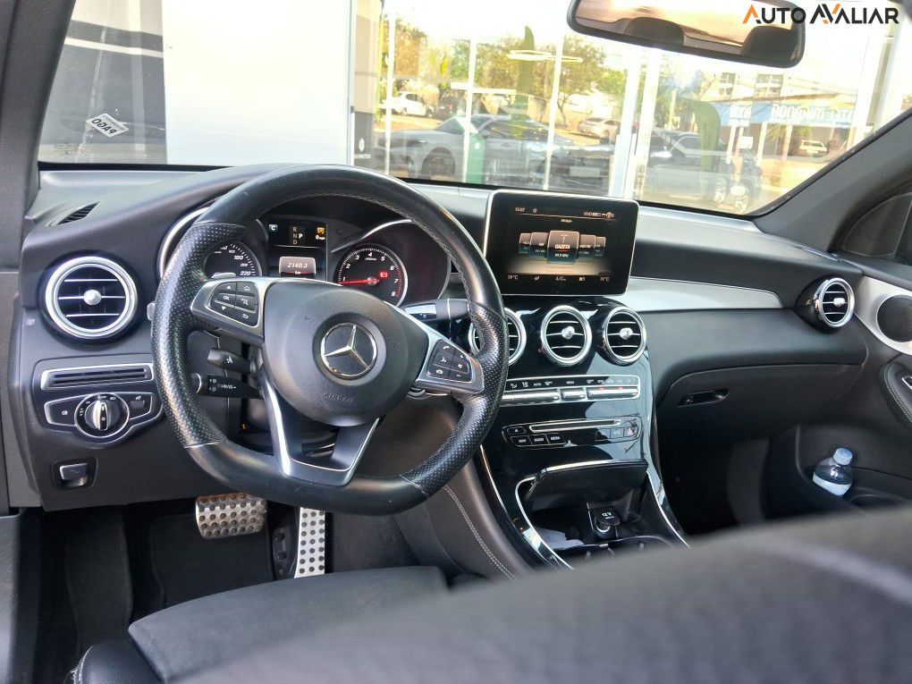 MERCEDES-BENZ GLC 250 2.0 CGI GASOLINA 4MATIC 9G-TRONIC
