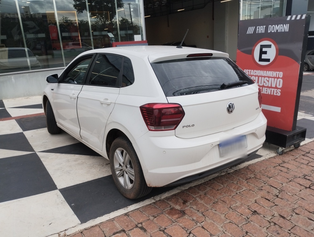 VOLKSWAGEN POLO 1.6 MSI TOTAL FLEX MANUAL