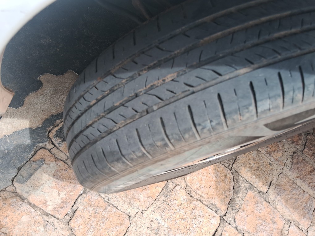 VOLKSWAGEN GOL 1.0 MI 8V FLEX 4P MANUAL G.IV