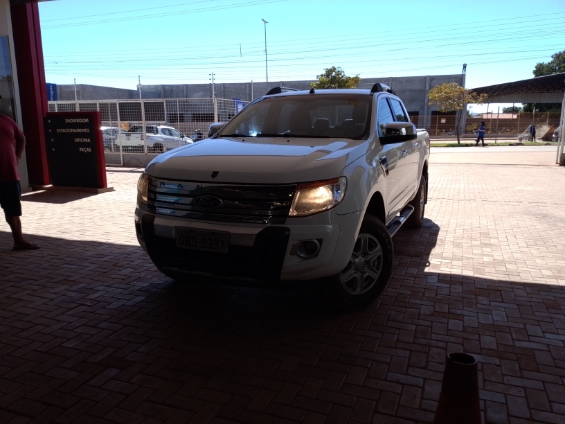 FORD RANGER 2.5 XLT 4X2 CD 16V FLEX 4P MANUAL