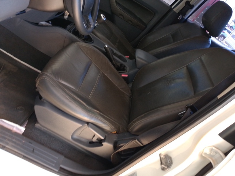 FORD RANGER 2.5 XLT 4X2 CD 16V FLEX 4P MANUAL