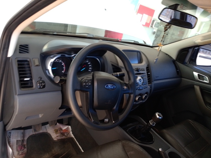 FORD RANGER 2.5 XLT 4X2 CD 16V FLEX 4P MANUAL