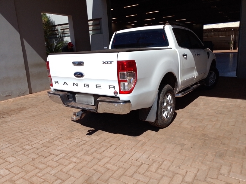 FORD RANGER 2.5 XLT 4X2 CD 16V FLEX 4P MANUAL