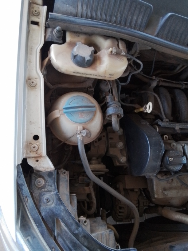 VOLKSWAGEN FOX 1.6 MSI COMFORTLINE 8V FLEX 4P MANUAL