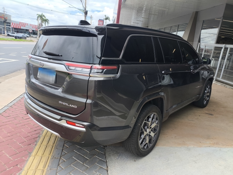 JEEP COMMANDER 2.0 TD380 TURBO DIESEL OVERLAND AT9