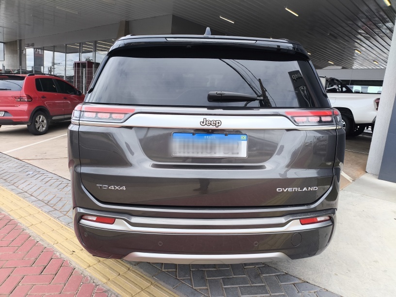 JEEP COMMANDER 2.0 TD380 TURBO DIESEL OVERLAND AT9