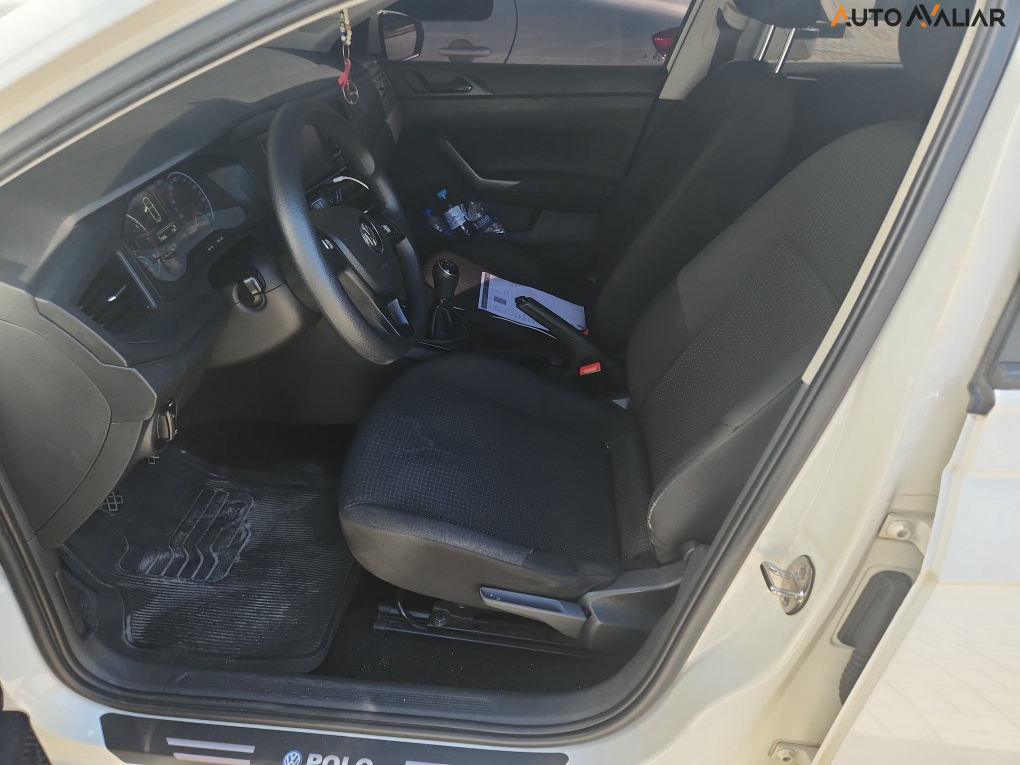 VOLKSWAGEN POLO 1.0 MPI TOTAL FLEX MANUAL