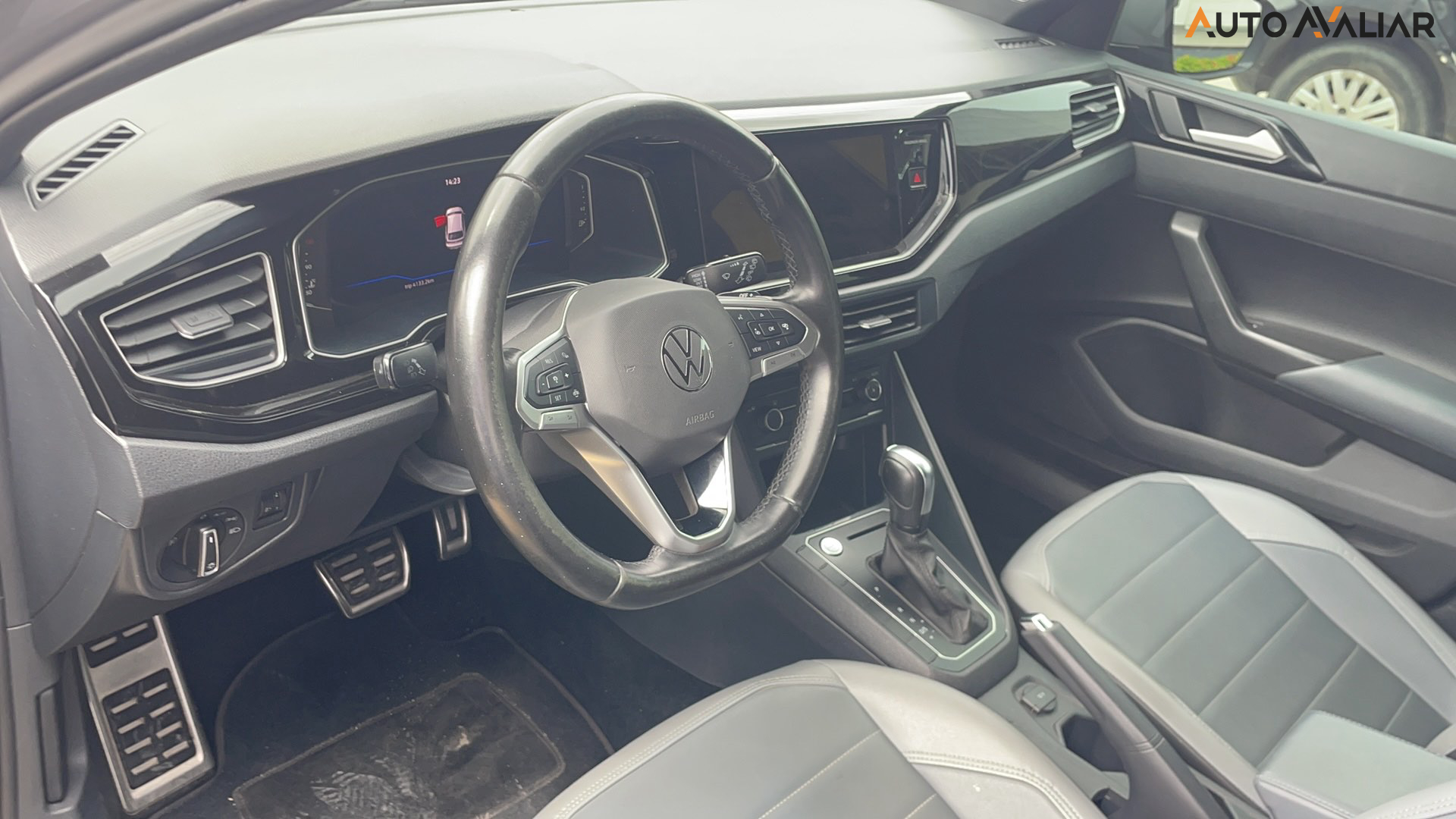 VOLKSWAGEN NIVUS 1.0 200 TSI TOTAL FLEX HIGHLINE AUTOM&Aacute;TICO