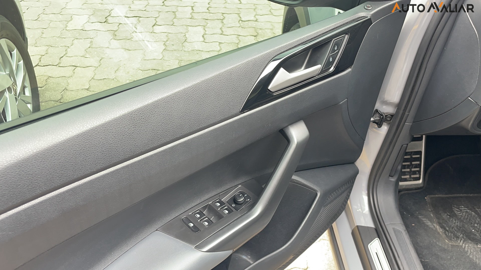 VOLKSWAGEN NIVUS 1.0 200 TSI TOTAL FLEX HIGHLINE AUTOM&Aacute;TICO