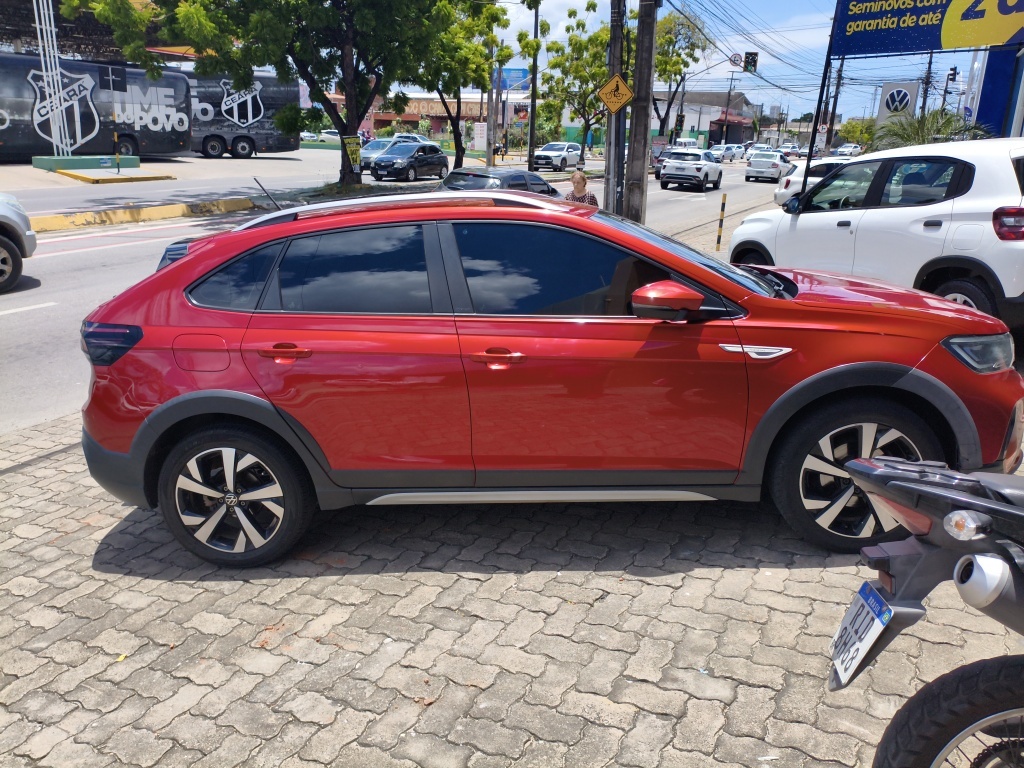 VOLKSWAGEN NIVUS 1.0 200 TSI TOTAL FLEX HIGHLINE AUTOM&Aacute;TICO