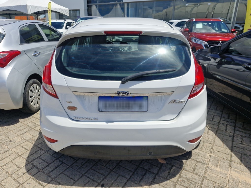 FORD FIESTA 1.6 TITANIUM HATCH 16V FLEX 4P MANUAL