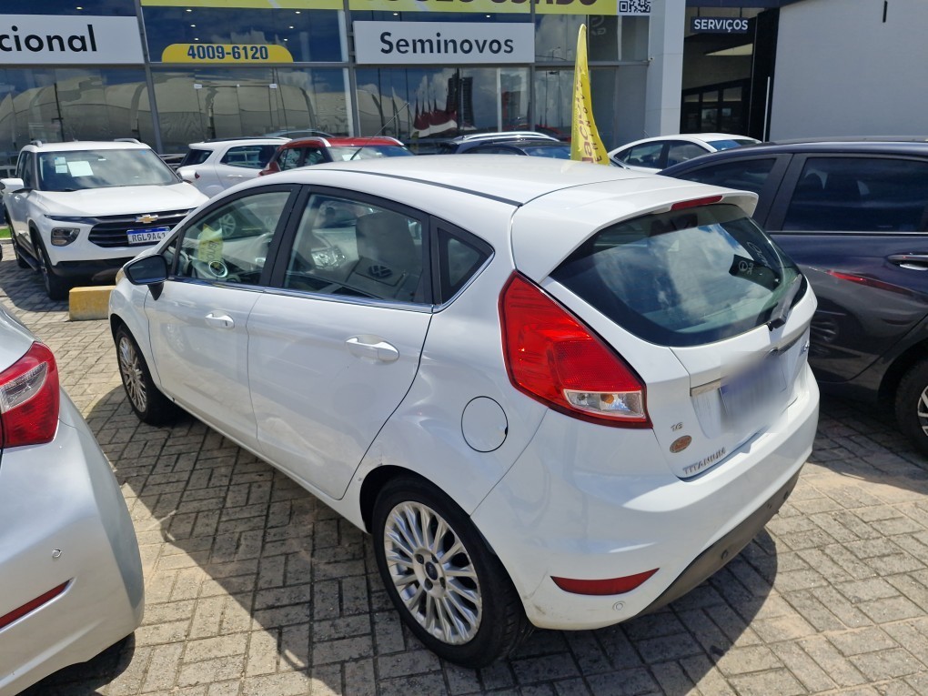 FORD FIESTA 1.6 TITANIUM HATCH 16V FLEX 4P MANUAL