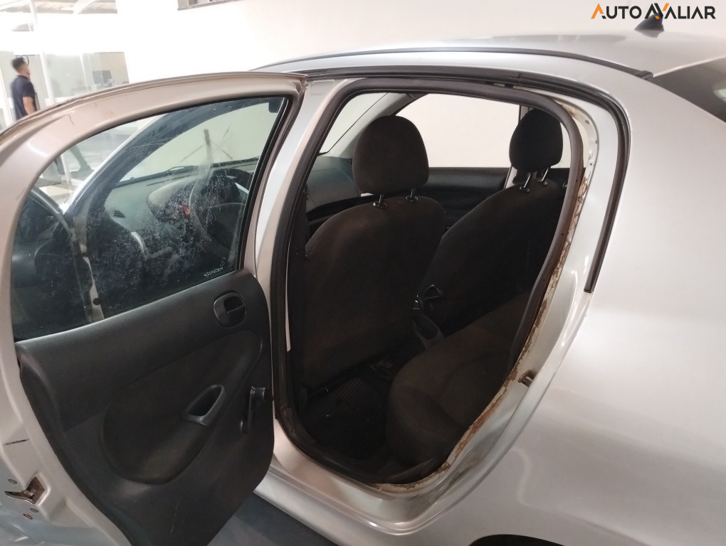 PEUGEOT 207 1.4 SEDAN ACTIVE 8V FLEX 4P MANUAL