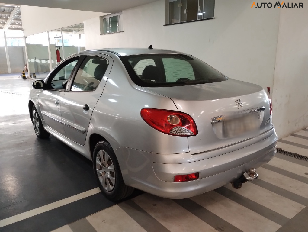 PEUGEOT 207 1.4 SEDAN ACTIVE 8V FLEX 4P MANUAL
