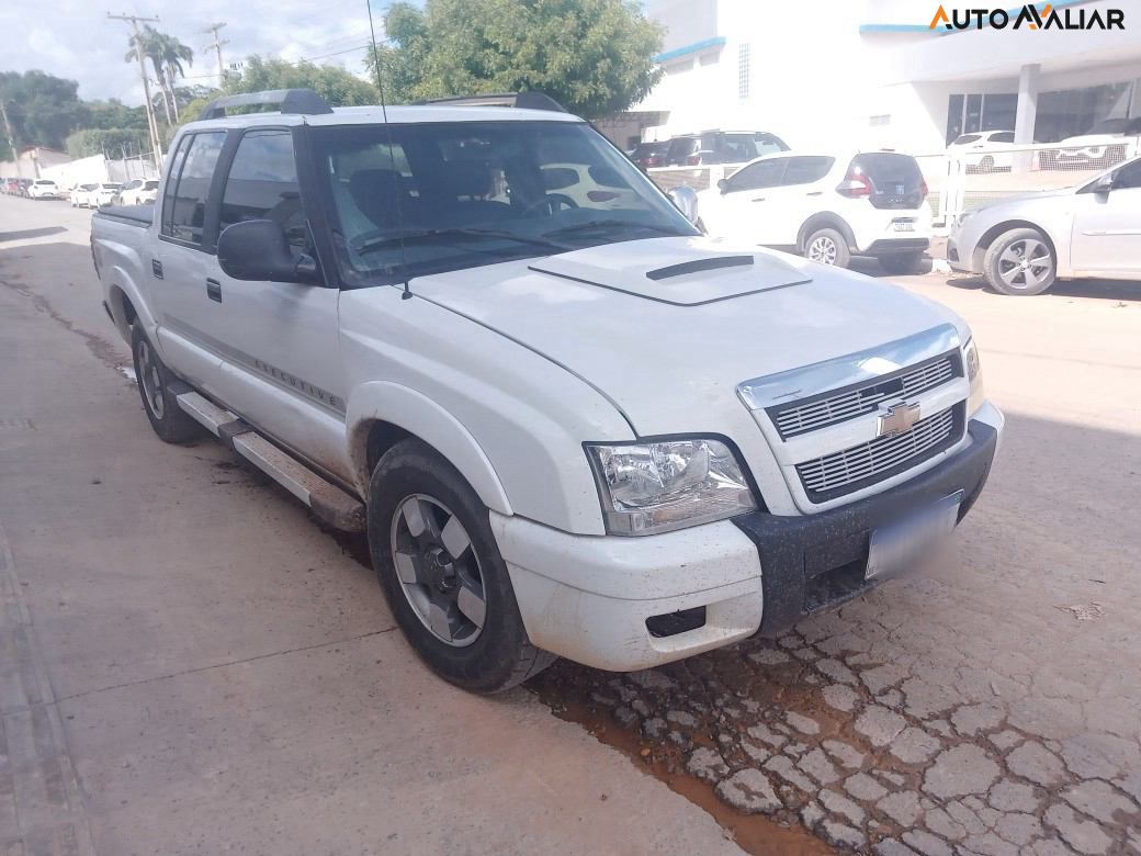 CHEVROLET S10 2.8 EXECUTIVE 4X4 CD 12V TURBO ELECTRONIC INTERCOOLER DIESEL 4P MANUAL