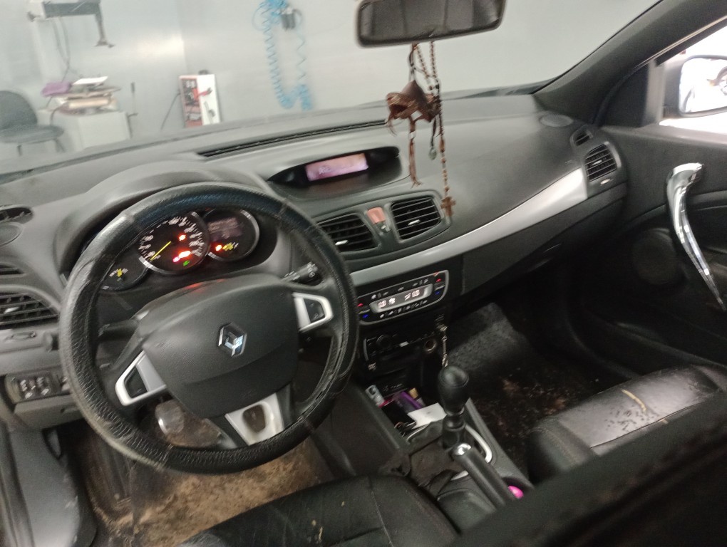 RENAULT FLUENCE 2.0 DYNAMIQUE 16V FLEX 4P MANUAL