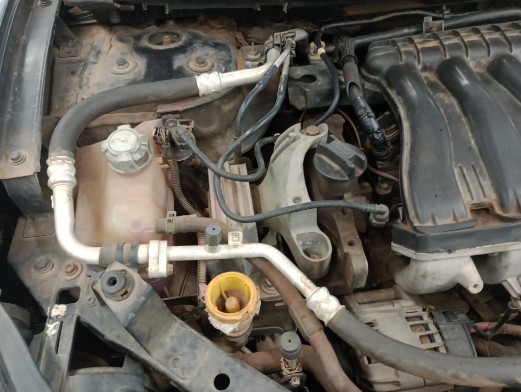 RENAULT FLUENCE 2.0 DYNAMIQUE 16V FLEX 4P MANUAL