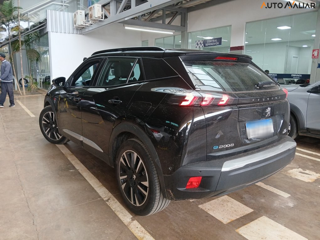 PEUGEOT 2008 50 KW EL&Eacute;TRICO E-GT