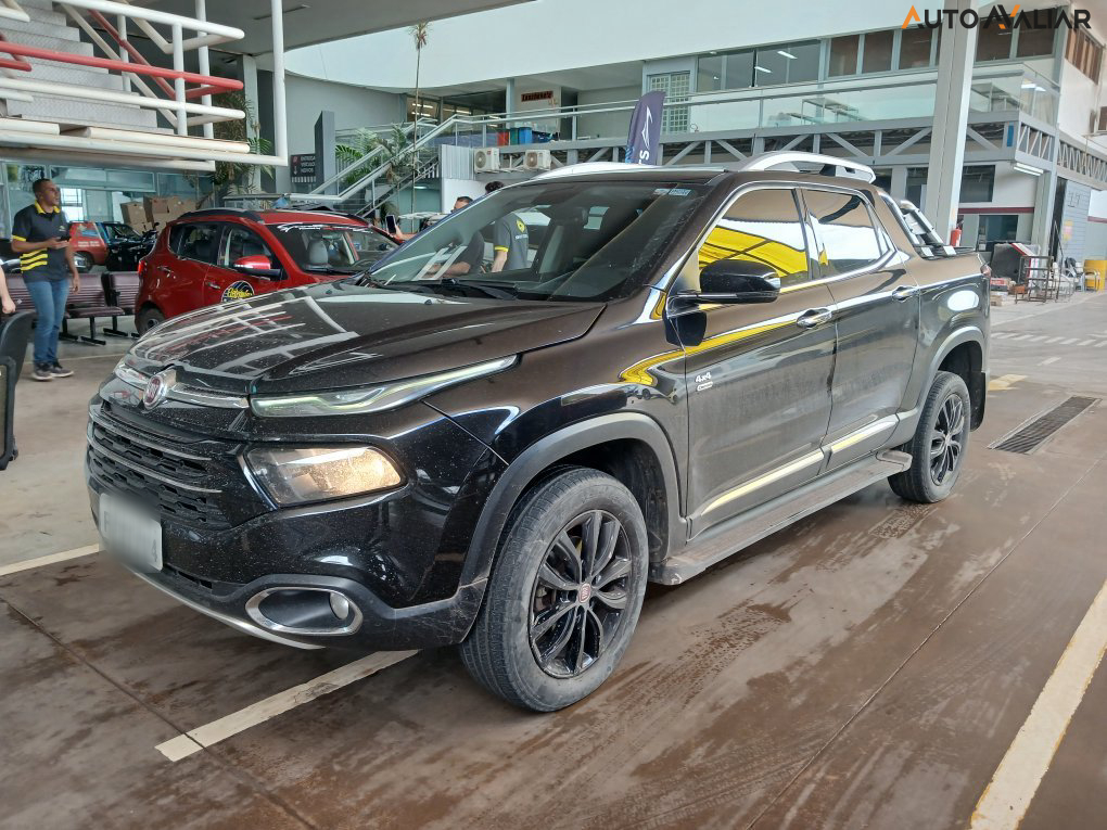 FIAT TORO 2.0 16V TURBO DIESEL VOLCANO 4WD AT9