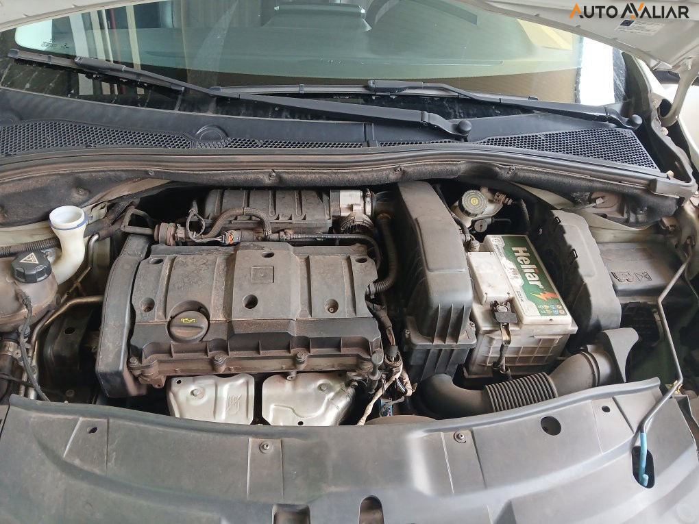 PEUGEOT 2008 1.6 16V FLEX GRIFFE 4P AUTOMATICO