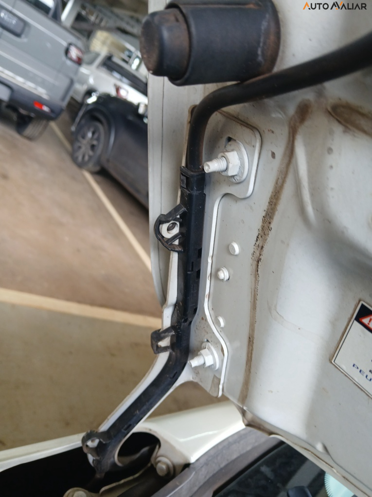 PEUGEOT 2008 1.6 16V FLEX GRIFFE 4P AUTOMATICO