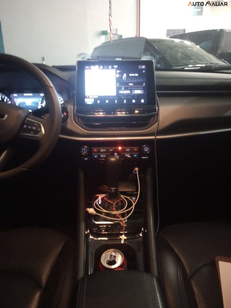 JEEP COMPASS 1.3 T270 TURBO FLEX LONGITUDE AT6