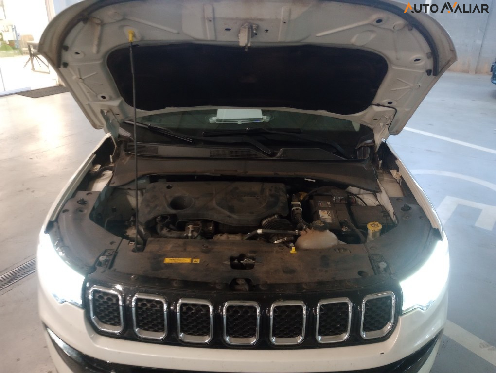 JEEP COMPASS 1.3 T270 TURBO FLEX LONGITUDE AT6