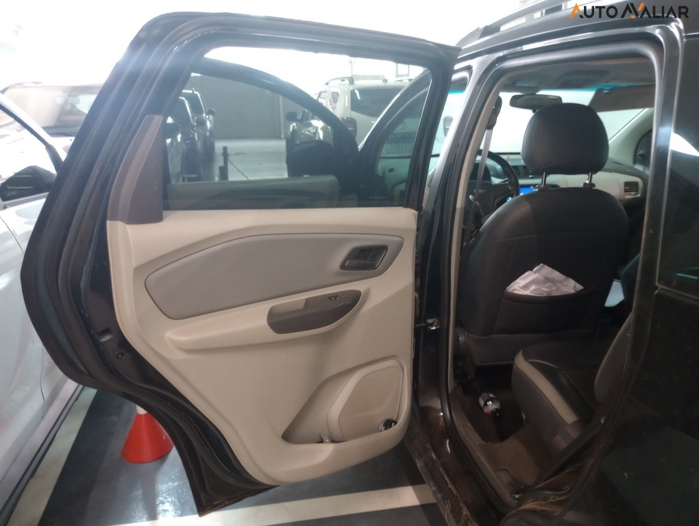 CHEVROLET SPIN 1.8 LT 8V FLEX 4P AUTOMATICO