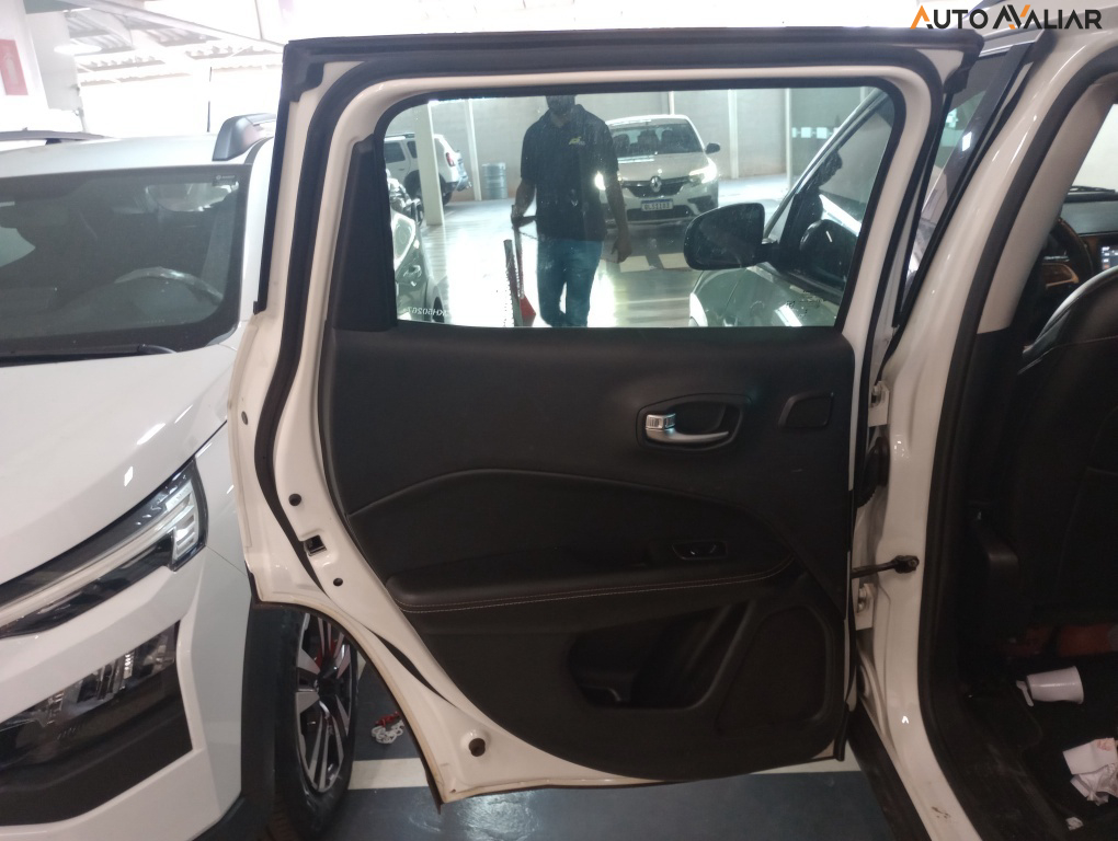 JEEP COMPASS 2.0 16V DIESEL LONGITUDE 4X4 AUTOMATICO