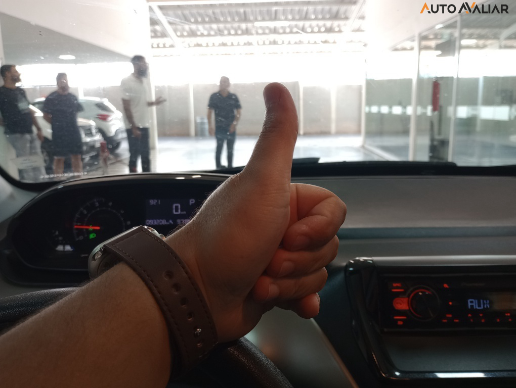 PEUGEOT 2008 1.6 16V FLEX ALLURE 4P AUTOMATICO