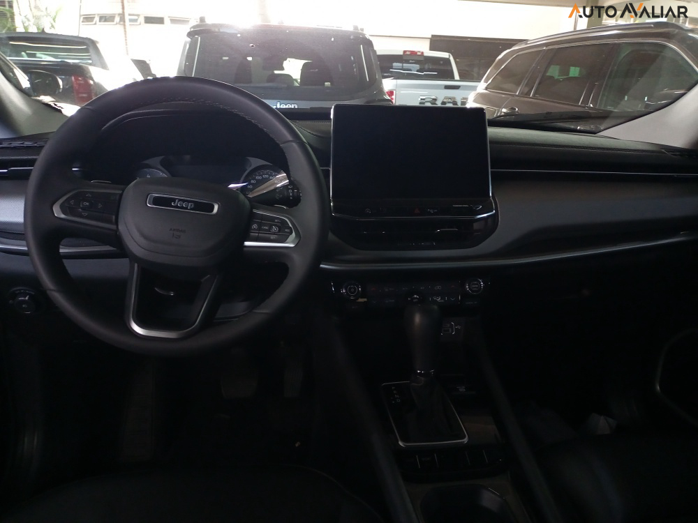 JEEP COMPASS 1.3 T270 TURBO FLEX LONGITUDE AT6