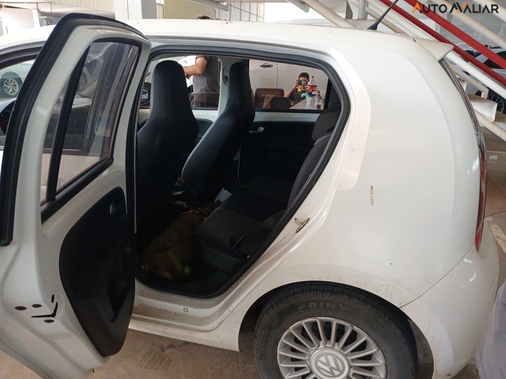 VOLKSWAGEN UP 1.0 TSI MOVE UP 12V FLEX 4P MANUAL