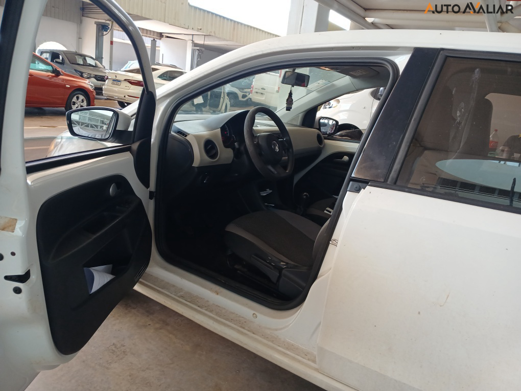 VOLKSWAGEN UP 1.0 TSI MOVE UP 12V FLEX 4P MANUAL