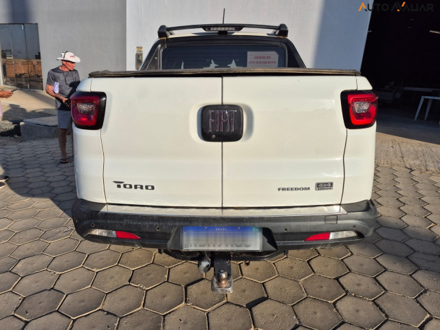 FIAT TORO 2.0 16V TURBO DIESEL FREEDOM 4WD AT9