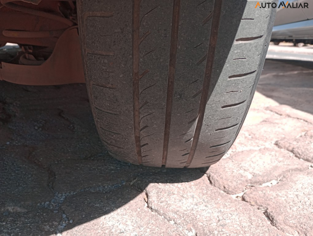 PEUGEOT 208 1.0 FIREFLY FLEX LIKE MANUAL