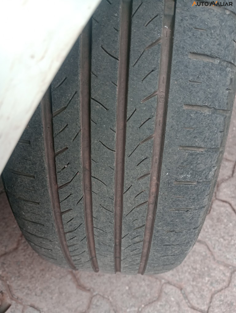 FORD KA 1.0 SE / SE PLUS TI-VCT FLEX 