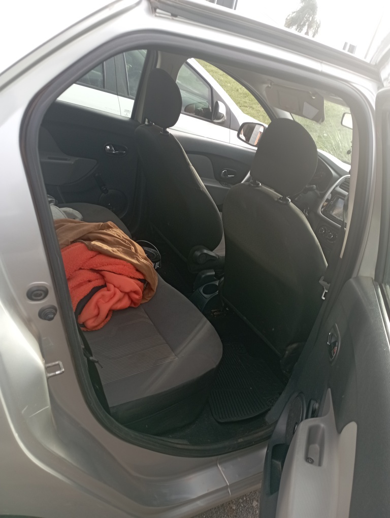 RENAULT LOGAN 1.6 16V SCE FLEX EXPRESSION 4P MANUAL