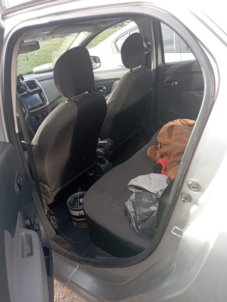 RENAULT LOGAN 1.6 16V SCE FLEX EXPRESSION 4P MANUAL