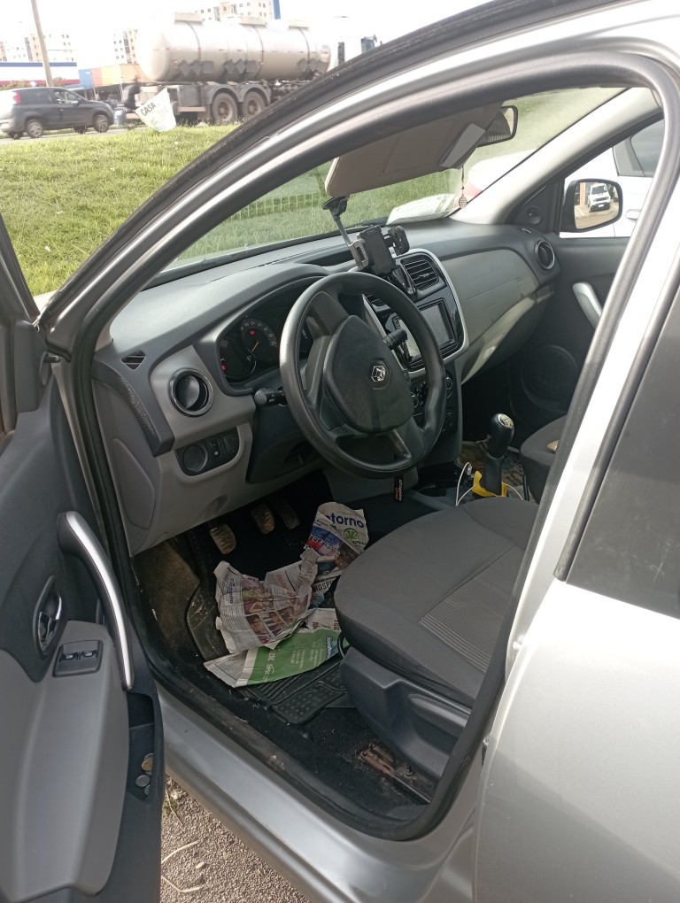 RENAULT LOGAN 1.6 16V SCE FLEX EXPRESSION 4P MANUAL