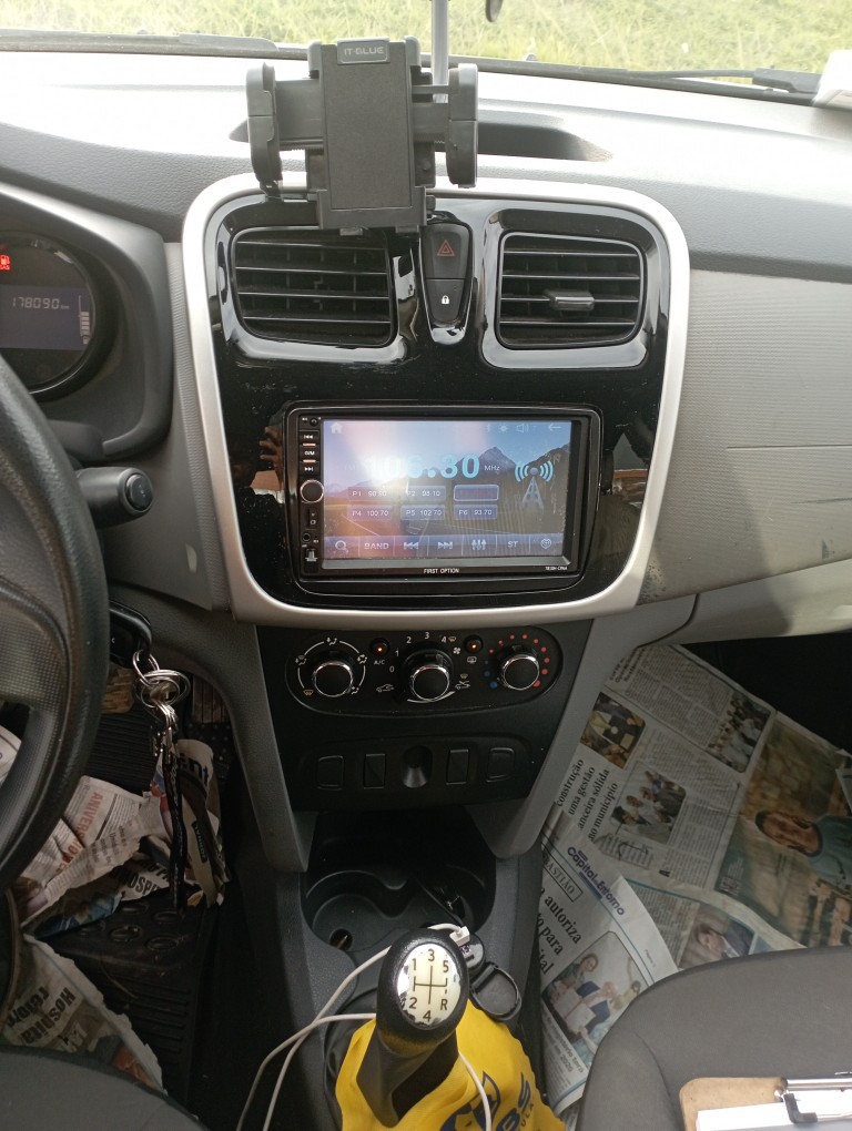 RENAULT LOGAN 1.6 16V SCE FLEX EXPRESSION 4P MANUAL