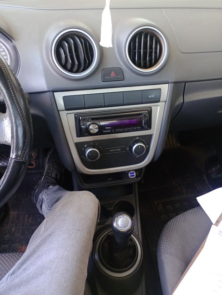 VOLKSWAGEN VOYAGE 1.0 MI 8V FLEX 4P MANUAL