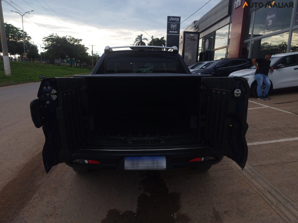 FIAT TORO 2.0 16V TURBO DIESEL VOLCANO 4WD AT9