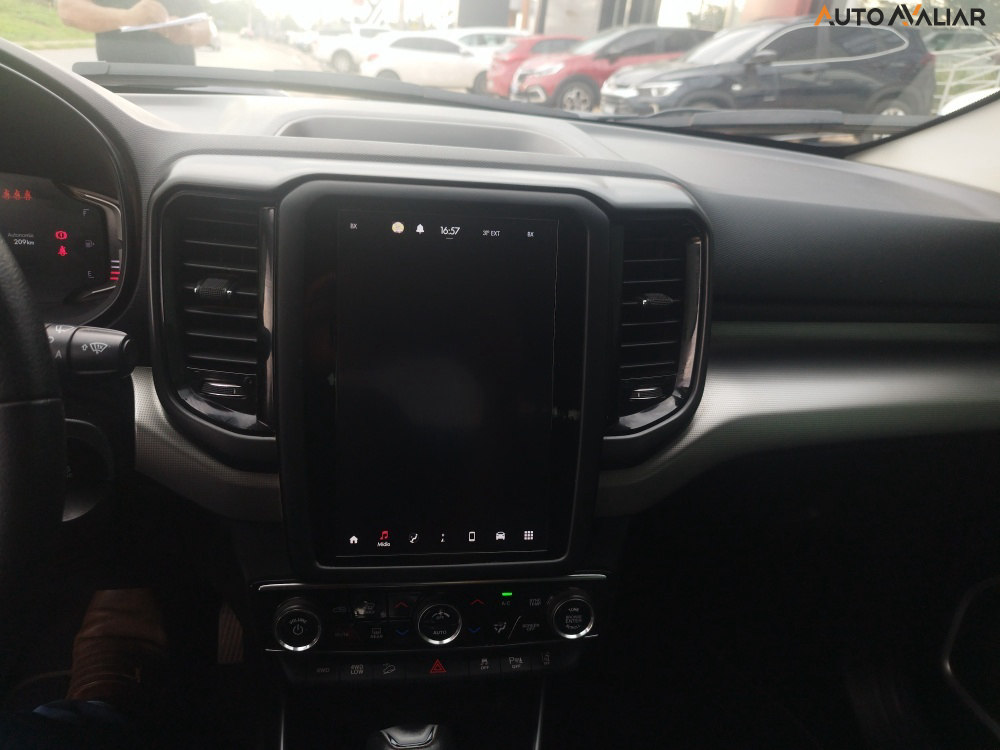 FIAT TORO 2.0 16V TURBO DIESEL VOLCANO 4WD AT9