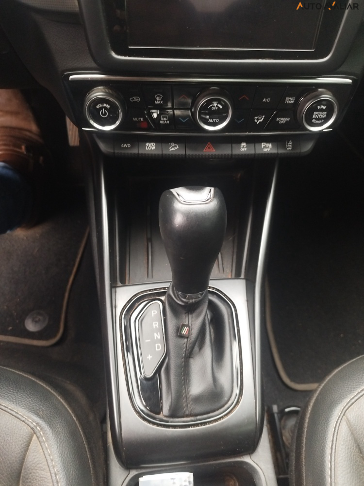 FIAT TORO 2.0 16V TURBO DIESEL VOLCANO 4WD AT9