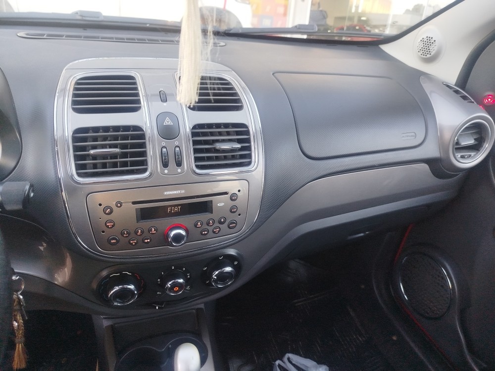FIAT PALIO 1.6 MPI ESSENCE 16V FLEX 4P AUTOMATIZADO