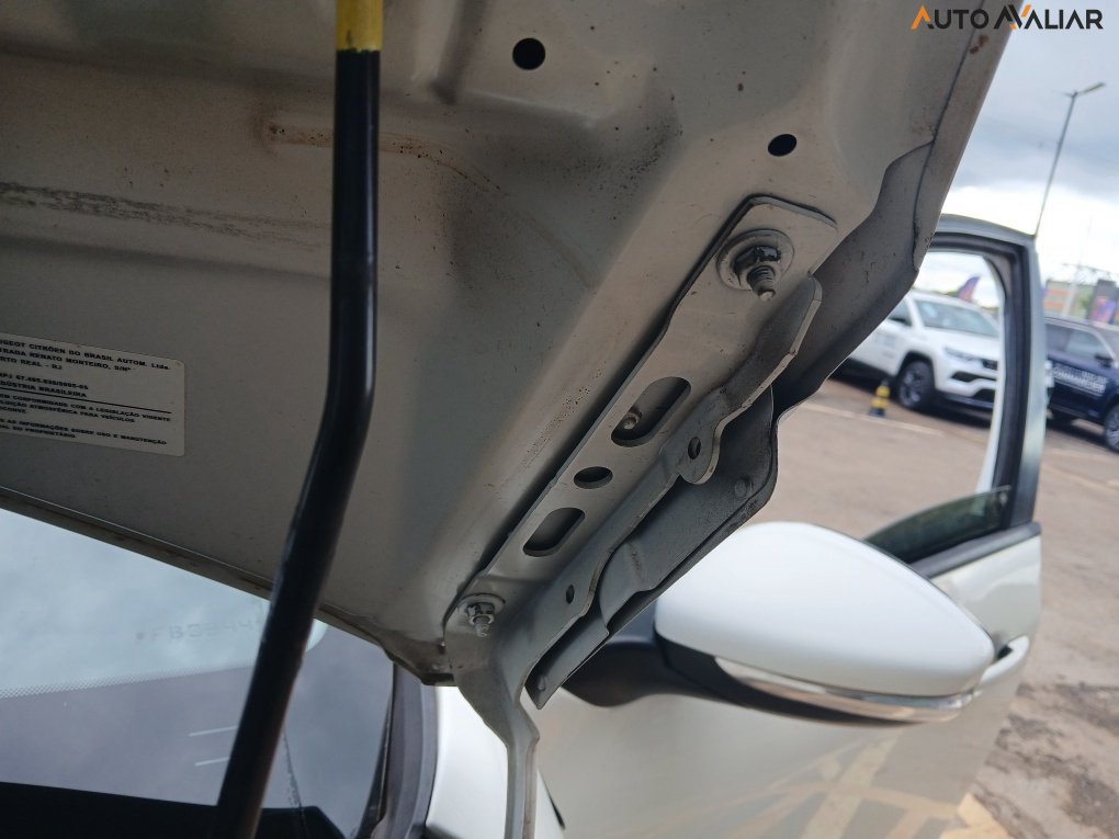 PEUGEOT 208 1.5 ACTIVE 8V FLEX 4P MANUAL