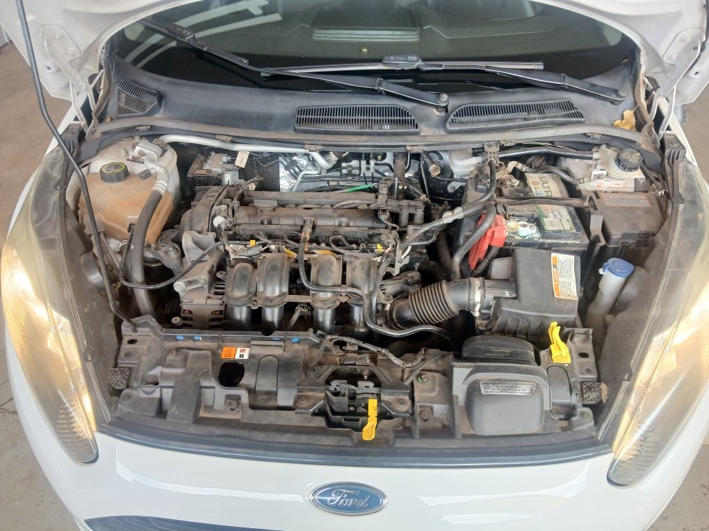 FORD FIESTA 1.6 SE HATCH 16V FLEX 4P POWERSHIFT